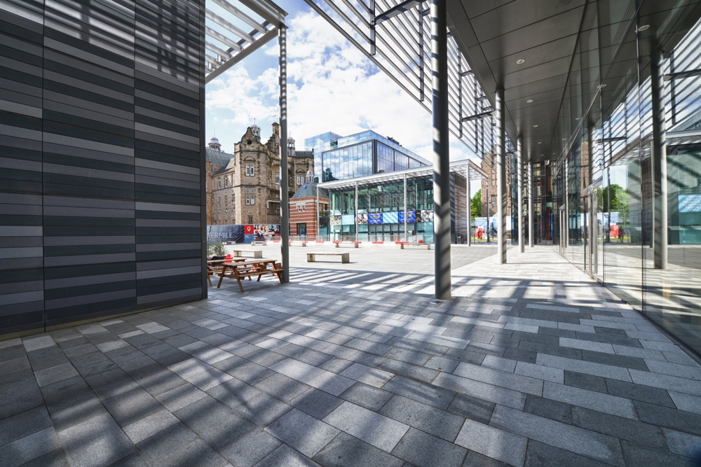 Archisearch QUARTERLMILE BY FOSTER+PARTNERS PHOTOGRAPHED BY PYGMALION KARATZAS