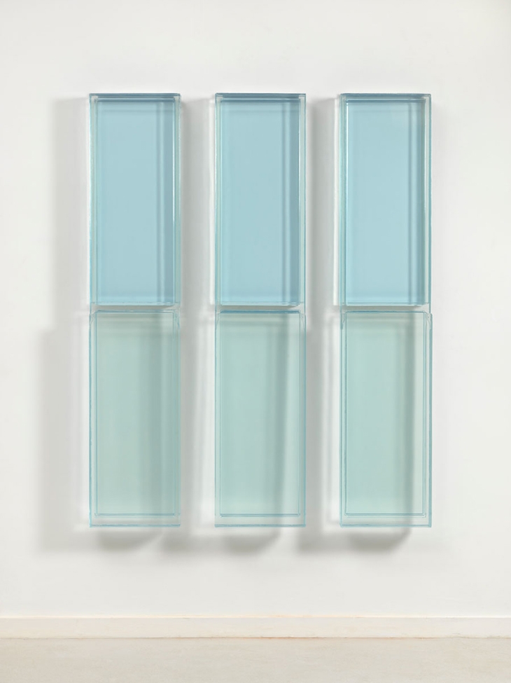 Archisearch - RACHEL WHITEREAD LOOK, LOOK, LOOK (detail), 2012 Resin 3 panels, (189.5 x 39.5 x 15 cm)