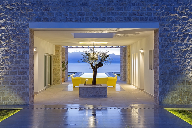 Archisearch - Residence in Messinia / MGXM Architects / Photography by Panagiotis Voumvakis