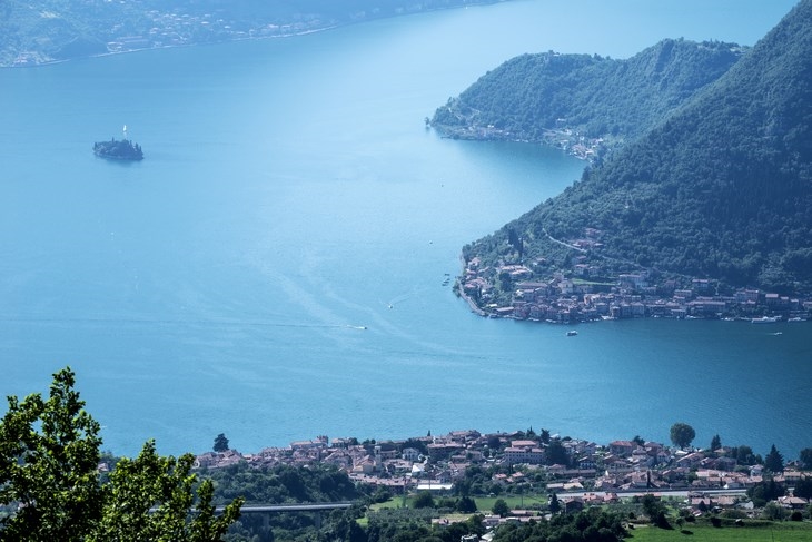 Archisearch CHRISTO AND JEANNE-CLAUDE / THE FLOATING PIERS AT LAKE ISEO, ITALY, JUNE 2016