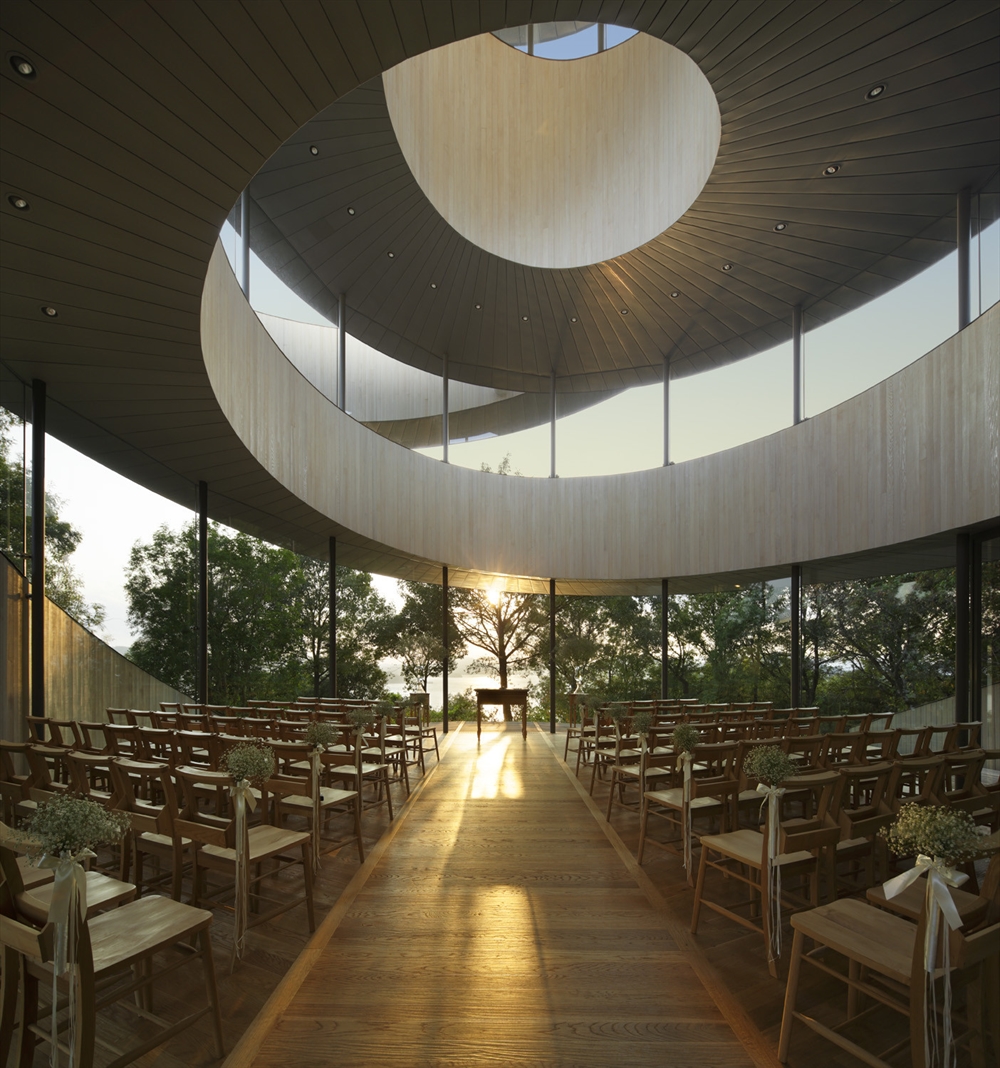 Archisearch THE AMAZING GRACE OF RIBBON CHAPEL (+VIDEO)