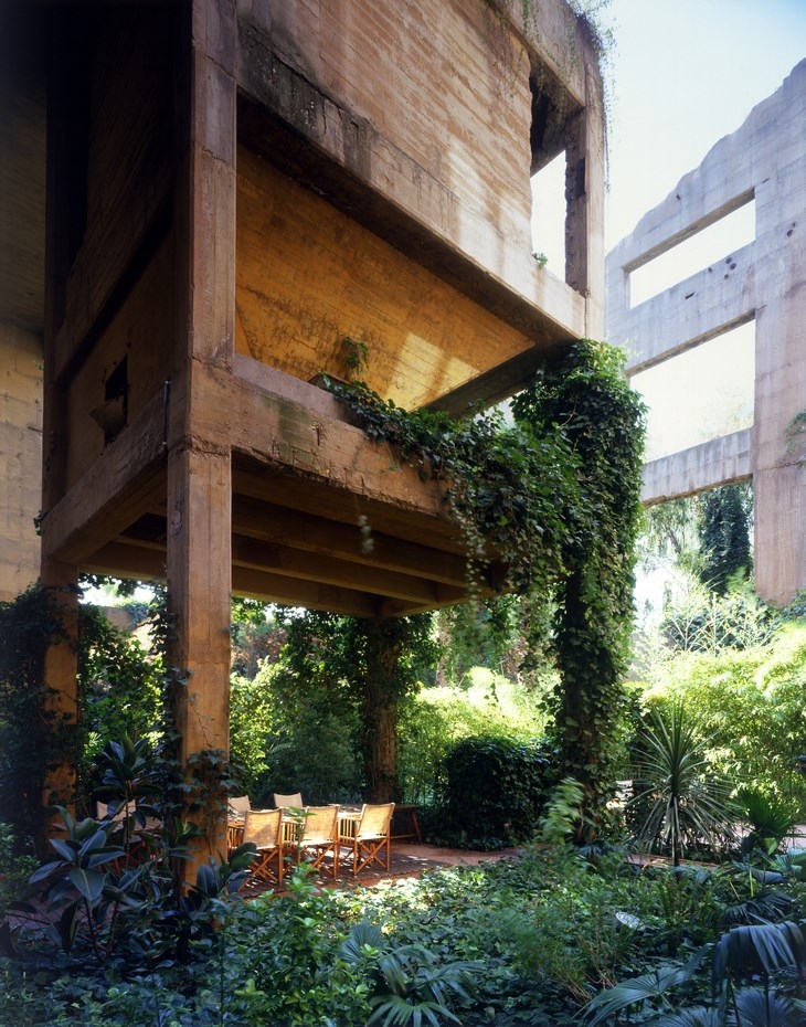 Archisearch THE ASTONISHING BEAUTY OF LA FÁBRICA / RICARDO BOFILL (+ VIDEO)