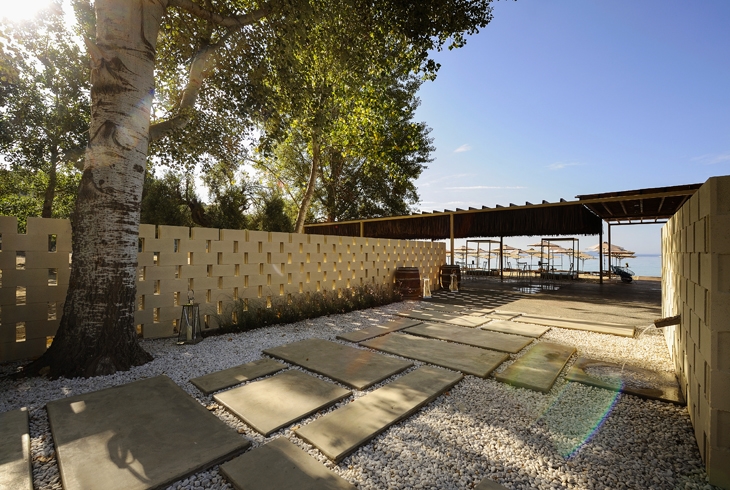 Archisearch - Riviera Bar / Skarlakidis Architecture Studio + G.Bartzioumas / Photography: studiovd.gr / N. Vavdinoudis - C. Dimitriou
