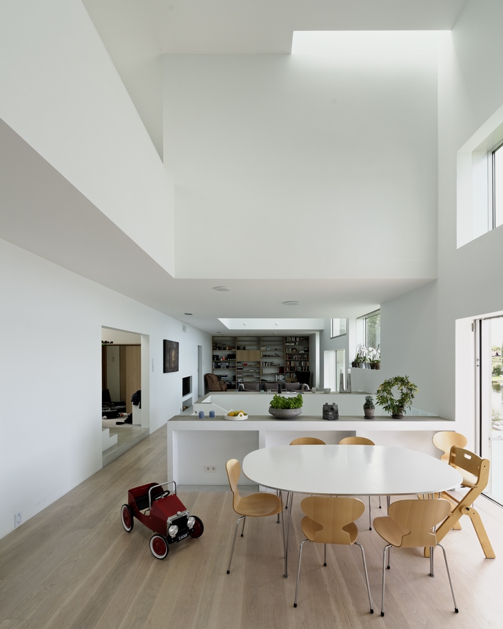 Archisearch - Concrete House Holtet / Larsen / Carl-Viggo Hølmebakk Architects / Photo by Rickard Riesenfeld