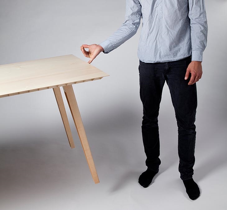 Archisearch - 4,5 KG WOODEN TABLE BY RUBEN BECKERS AT D3 DESIGN CONTEST