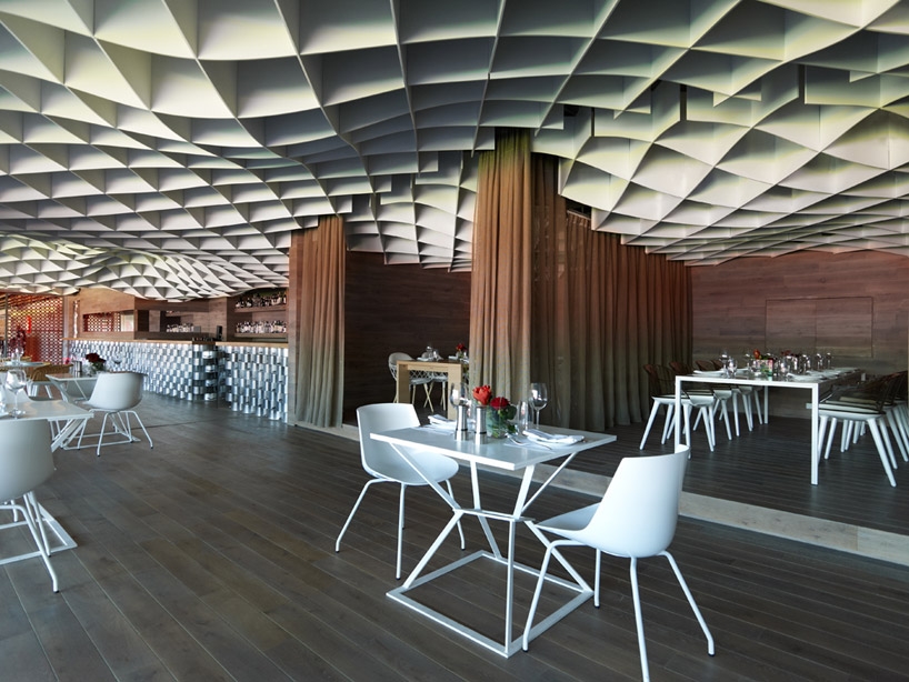 Archisearch V'AMMOS RESTAURANT / KARAISKAKIS STADIUM / LM ARCHITECTS