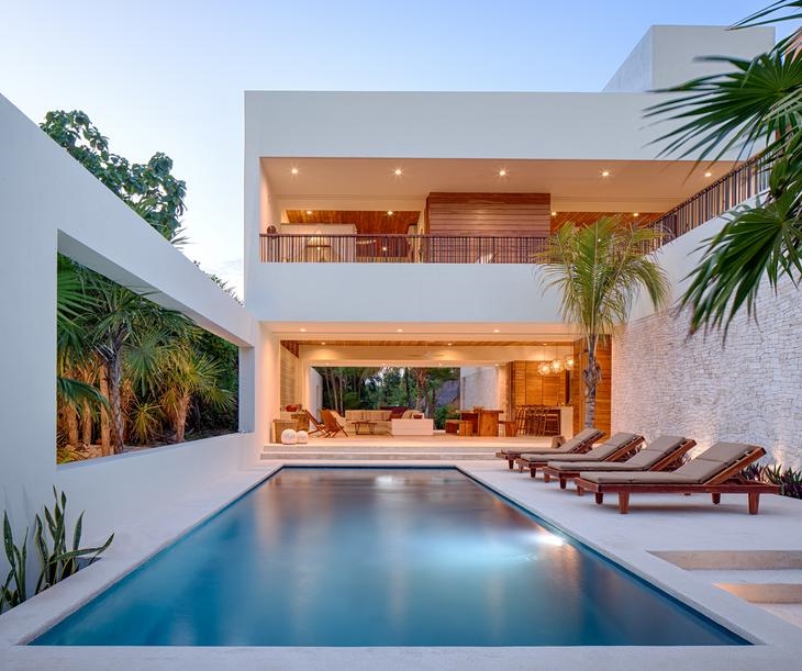 Archisearch - CASA XIXIM / SPECHT HARPMAN / A BEACHFRONT VILLA ON A PROTECTED BAY IN TULUM MEXICO