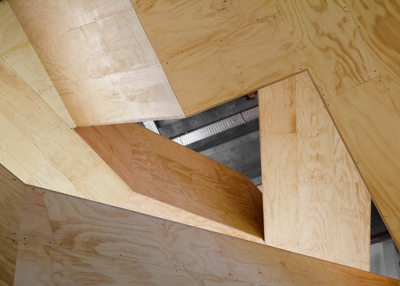Archisearch - DE BURGEMEESTER HOOFDDORP STAIRCASE BY STUDIONINEDOTS