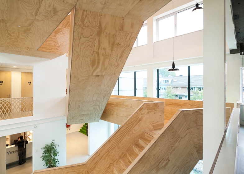 Archisearch DE BURGEMEESTER HOOFDDORP STAIRCASE BY STUDIONINEDOTS