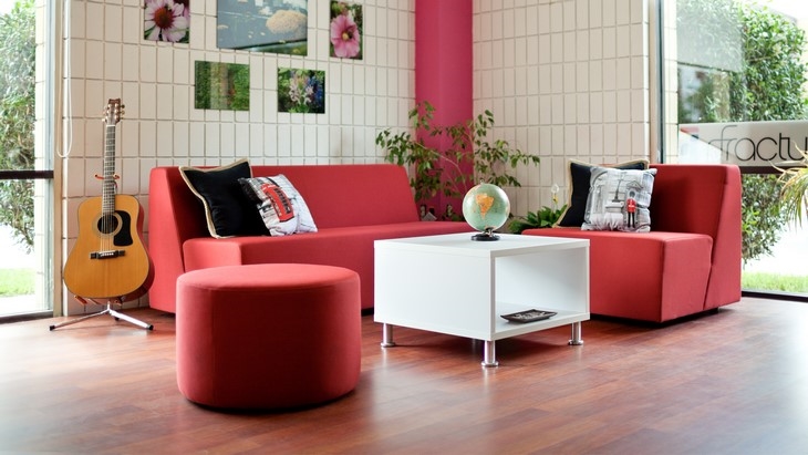 Archisearch TIME FOR A BREAK AT WORK? THESE ARE THE LOUNGES YOU NEED / STEELCASE