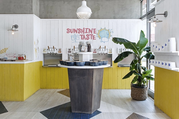 Archisearch - Milky Wave Ice Cream Shop in Marina Flisvou