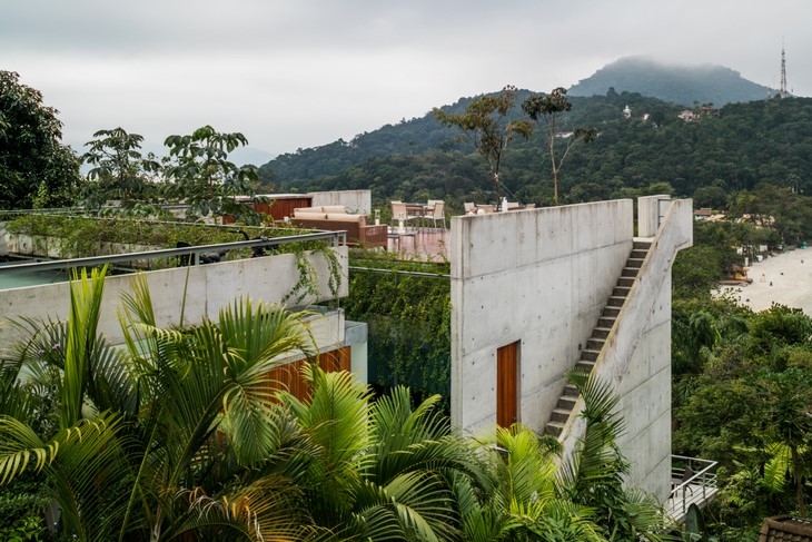 Archisearch - A Summer House in the Thriving Brazilian Nature by SPBR Arquitetos