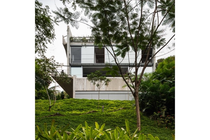 Archisearch A Summer House in the Thriving Brazilian Nature by SPBR Arquitetos