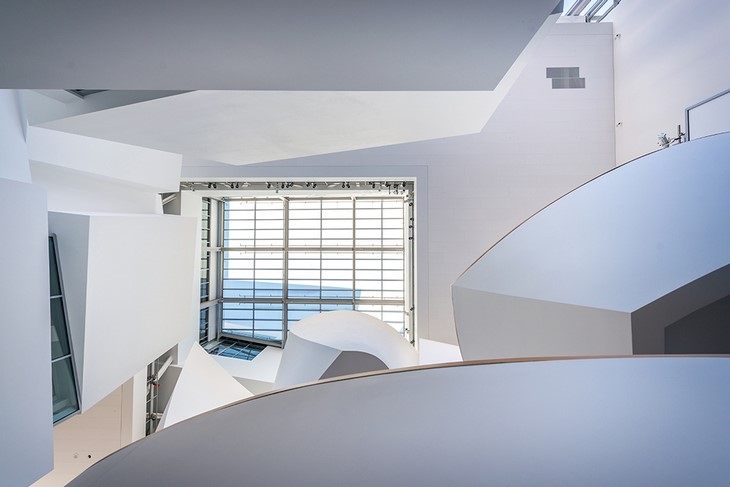 Archisearch - PYGMALION KARATZAS PHOTOGRAPHED THE NEW WORLD CENTER IN MIAMI BY FRANK GEHRY