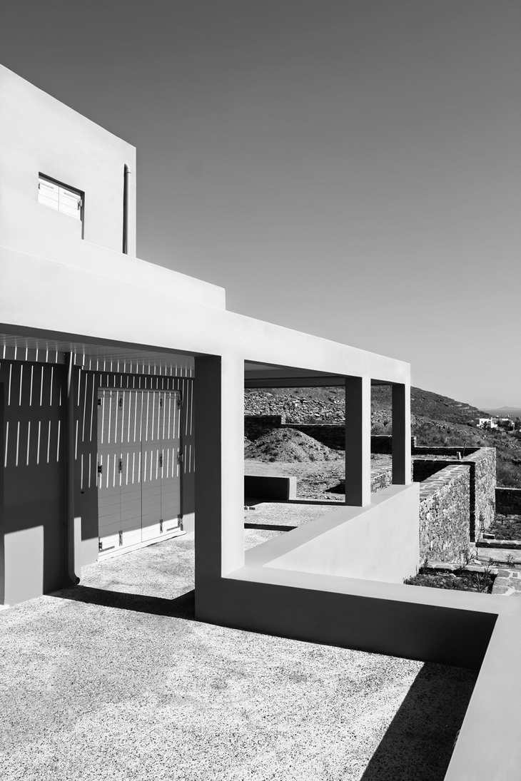 Archisearch - TWO COUNTRY RESIDENCES IN TINOS / NEFELI CAPON - MATEO PERGAMIAN 