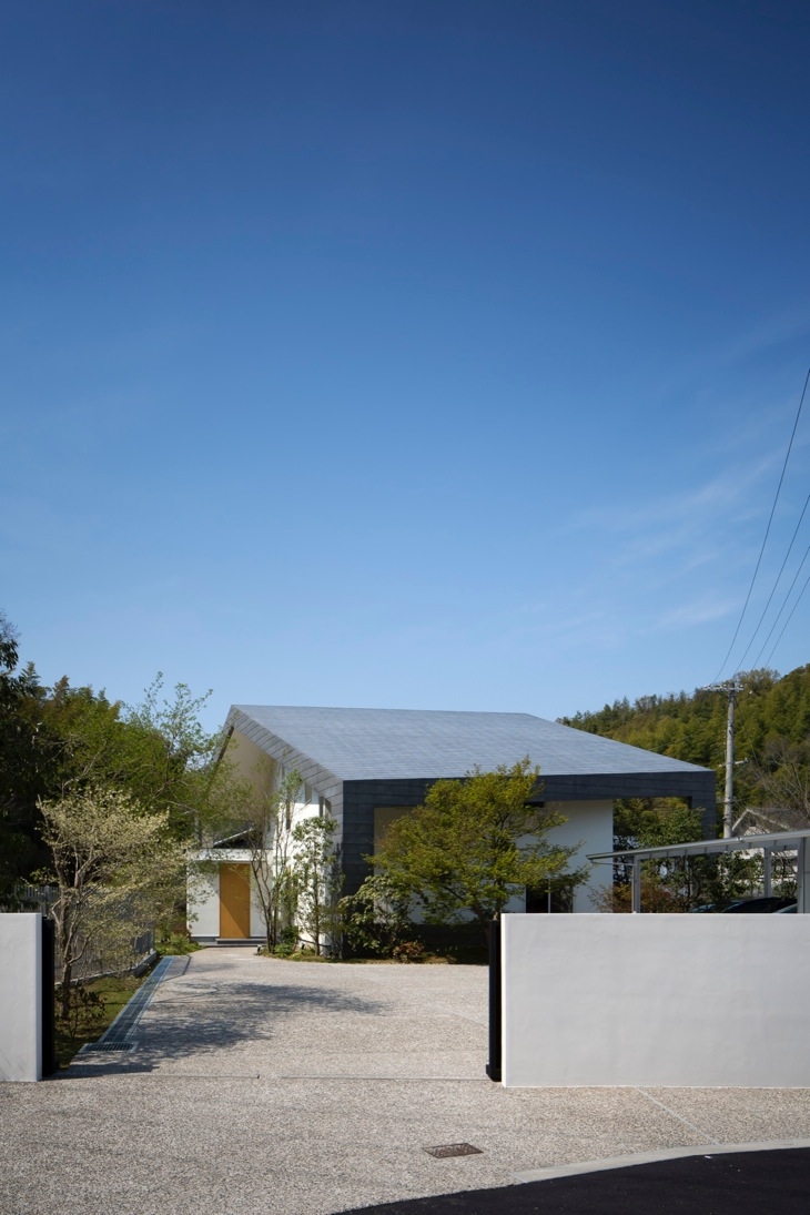 Archisearch - House in Wakayama / Spray Architects