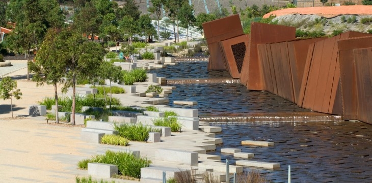 Archisearch - The Australian Garden by Taylor Cullity Lethlean and Paul Thompson_Rockpool Waterway