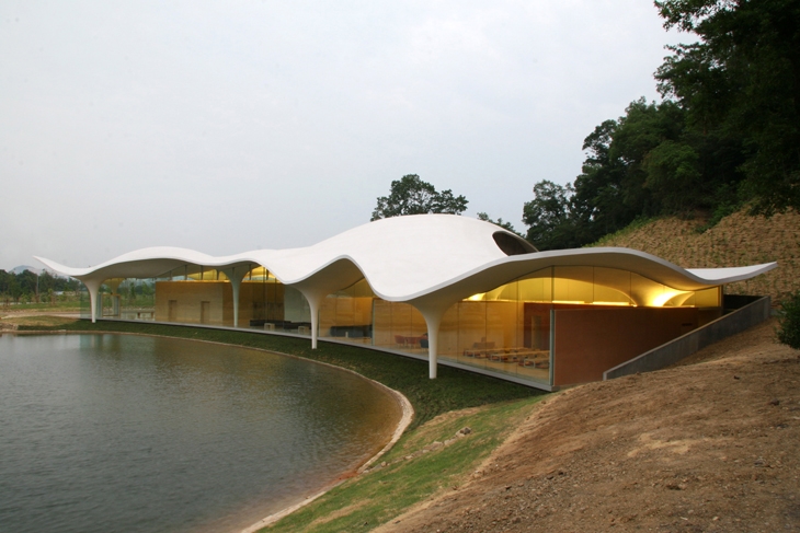 Archisearch - Meiso no Mori Municipal Funeral Hall, 2004—2006, Kakamigahara-shi, Gifu, Japan