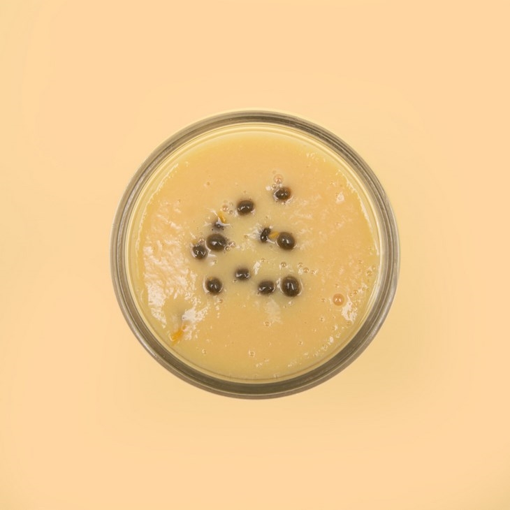 Archisearch - INGREDIENTS: 2/3 cup cubed papaya, ½ cup soy milk, 1/3 cup orange juice, 1 tsp lemon juice, 1 tsp honey / INSTRUCTIONS: Mix it all together. Pour over ice.