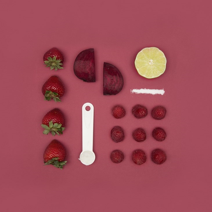 Archisearch - INGREDIENTS: ½ cup strawberries, ½ cup raspberries, ½ red beet, 1 tsp lime juice, 1 tsp coconut oil, stevia to taste / INSTRUCTIONS: Very berry smoothie that cures any weekend hangover. Mix it and try for yourself. 