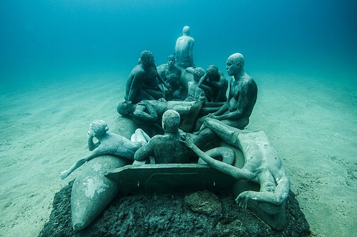 Archisearch - Courtesy of Jason Decaires Taylor 