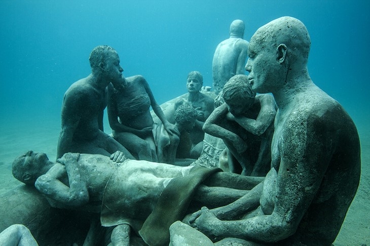 Archisearch - Courtesy of Jason Decaires Taylor 