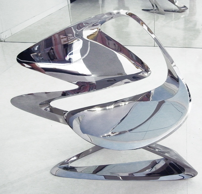 Archisearch - `z-chair` by zaha hadid for sawaya & moroni | image (c) designboom