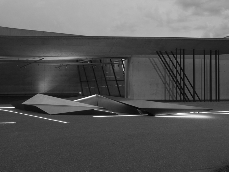 Archisearch SWAROVSKI COMISSIONED ZAHA HADID TO CREATE A CELEBRATORY INSTALLATION