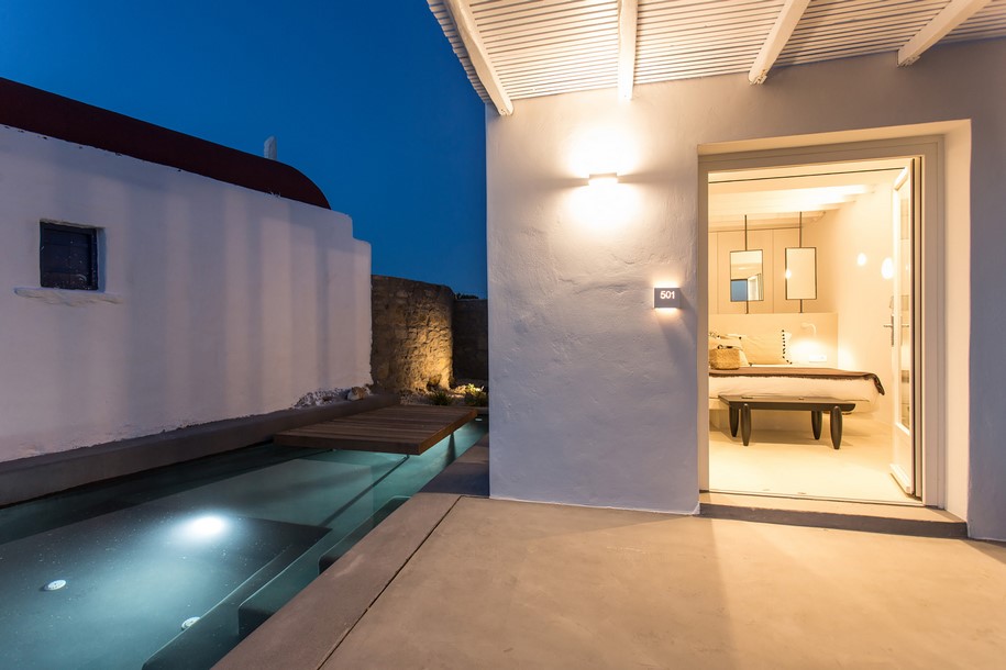 Archisearch Stella Andronikou renovated Ostraco Suites in Mykonos