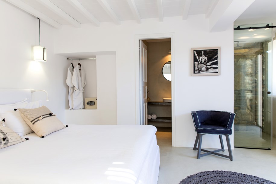 Archisearch Stella Andronikou renovated Ostraco Suites in Mykonos