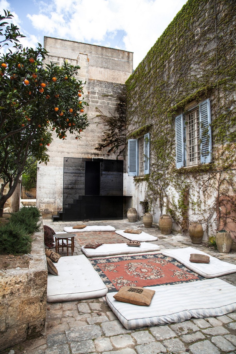 Archisearch Palomba Serafini Associati turned a historical palace into studios for artists