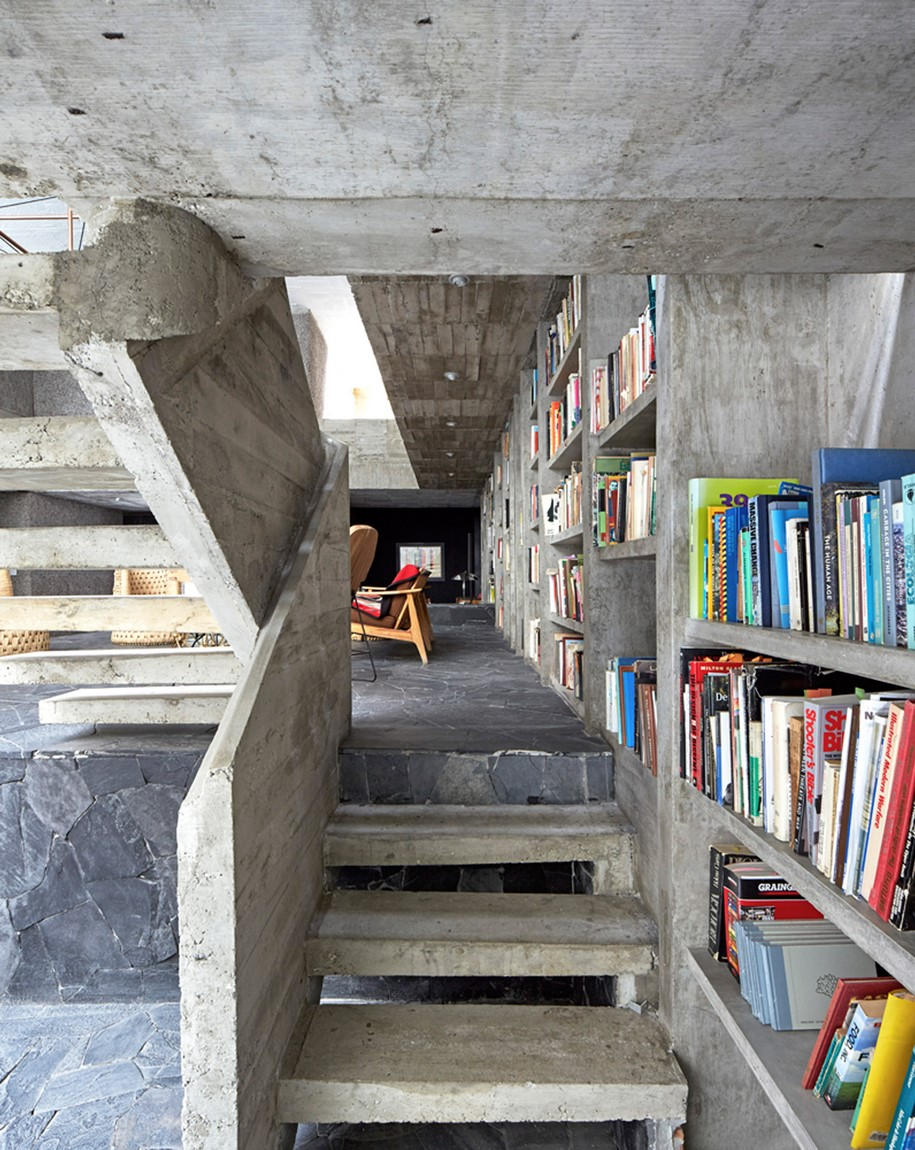 Pedro Reyes, Carla Fernandez, house, brutalism, concrete, minimalism, modernism, mexico, mexico city, grey, cement, paving