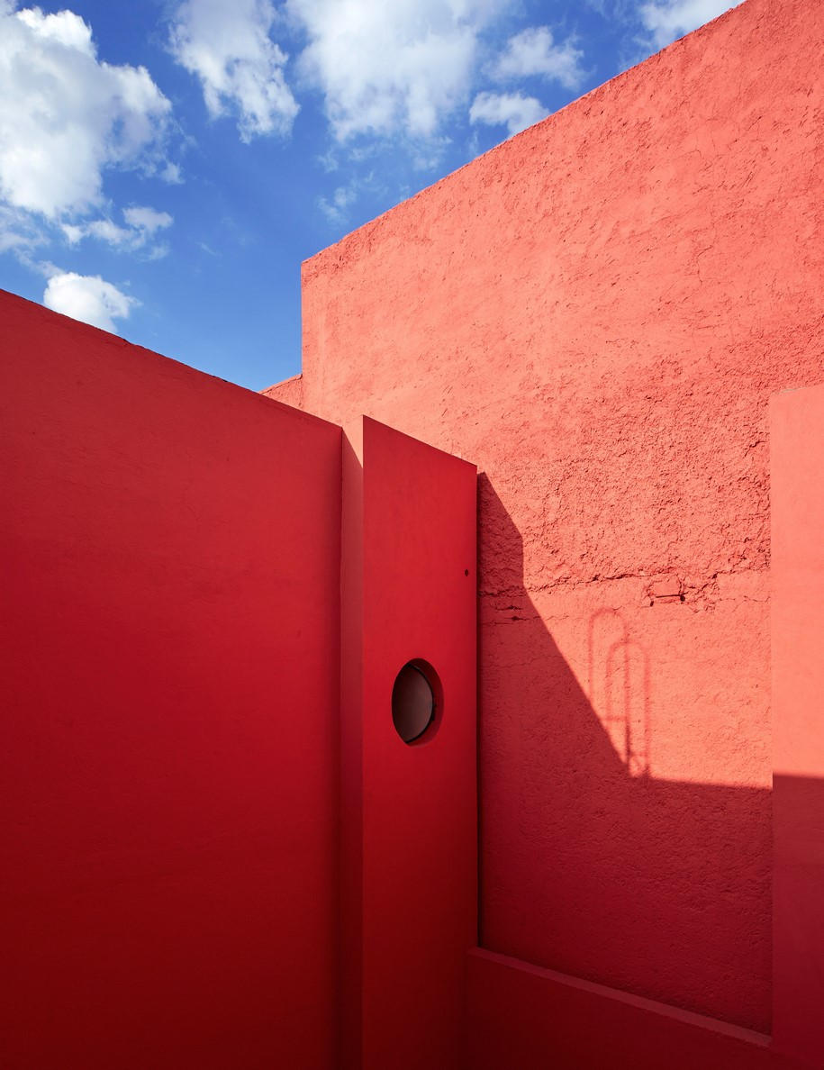 Pedro Reyes, Carla Fernandez, house, brutalism, concrete, minimalism, modernism, mexico, mexico city, grey, cement, paving