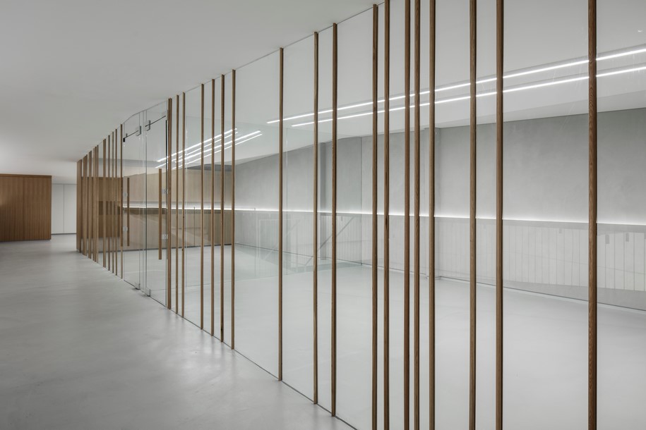 Archisearch Pitaro –Office Furniture Showroom  |   Irene Goldberg & Sigal Baranowitz