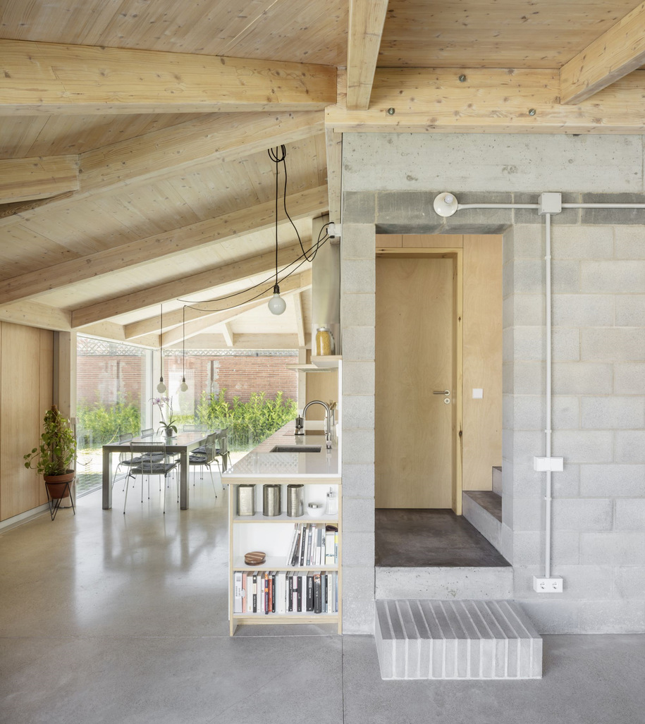 Archisearch HOUSE 905 in Barcelona, Spain | HARQUITECTES