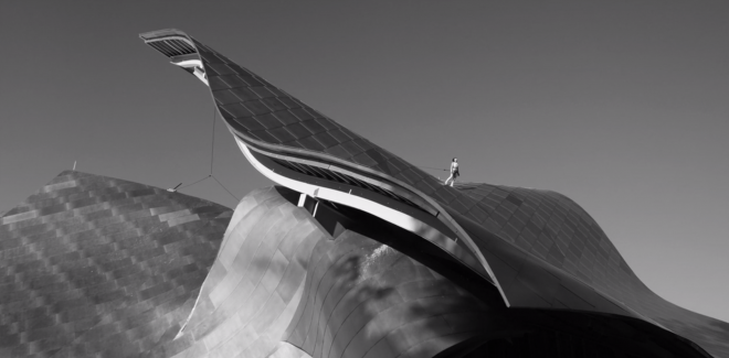 Archisearch - BODY IN SPACE | A look back at when Rapture choreography celebrated the striking fluidity of Frank Gehry's design