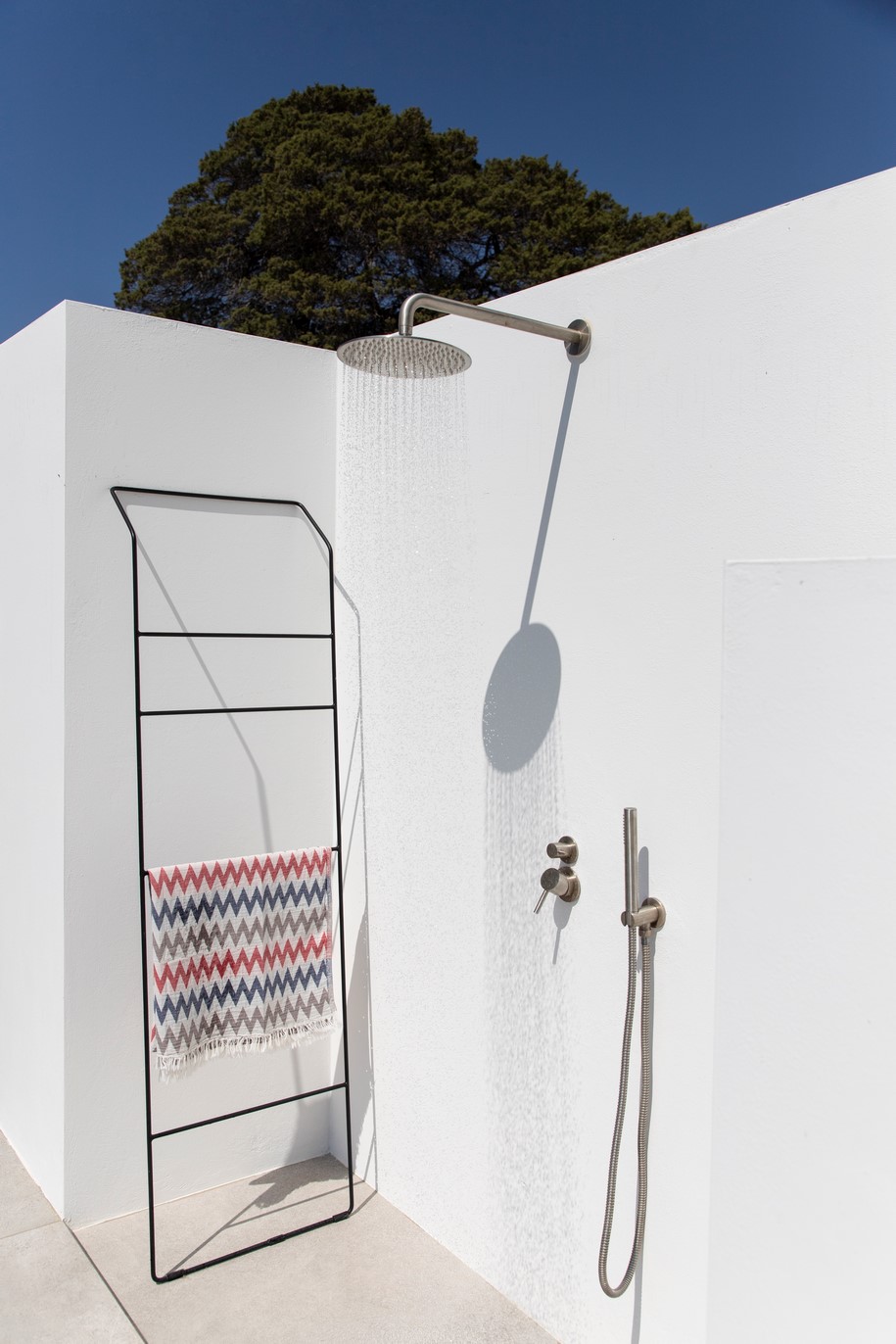 Archisearch SCAPEARCHITECTURE created the Secret Garden House in Paros