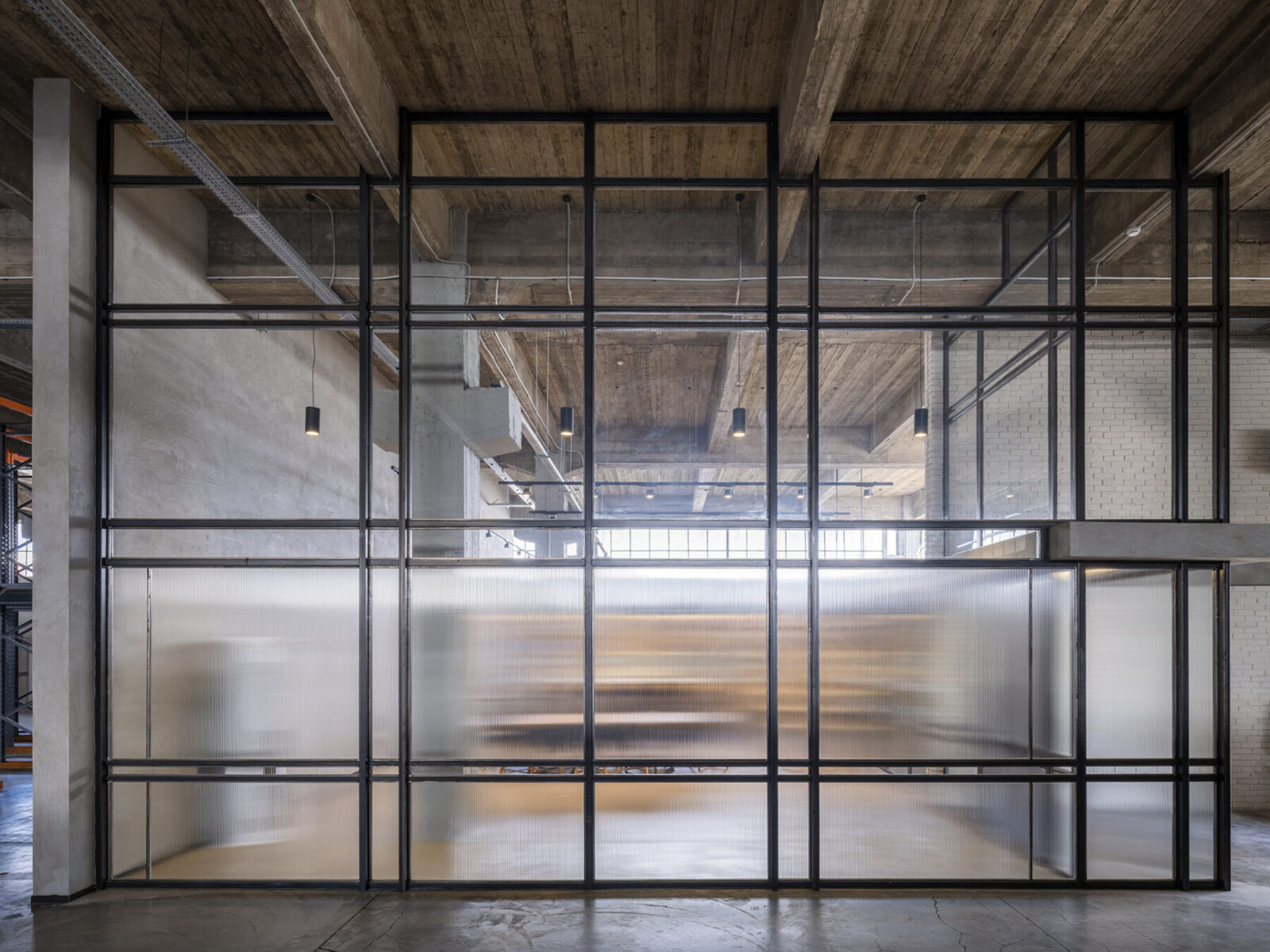 Archisearch NNT Studio created SHOWKITCHEN space in Mandra, Attica