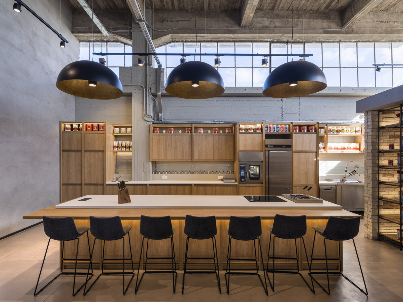 Archisearch NNT Studio created SHOWKITCHEN space in Mandra, Attica