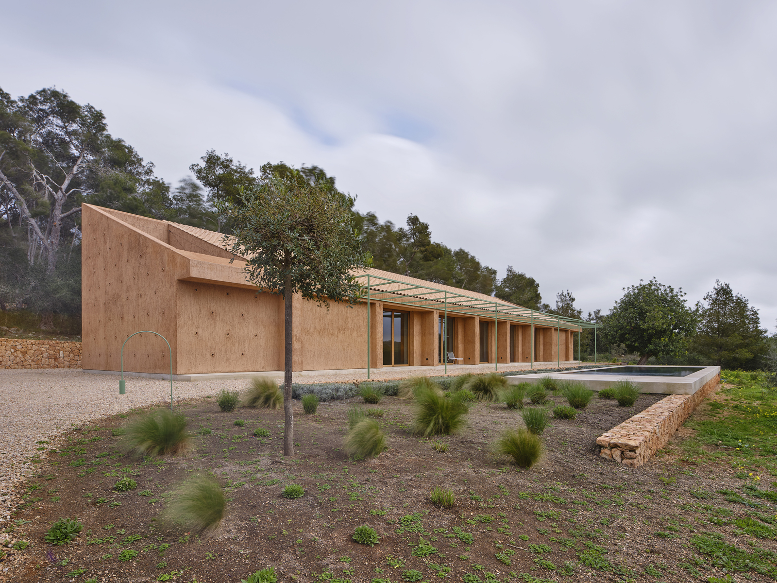 Archisearch Dream Houses: Casa Bajo los Pinos by Studio Rosa is a contemporary take on Mallorcan vernacular rural architecture