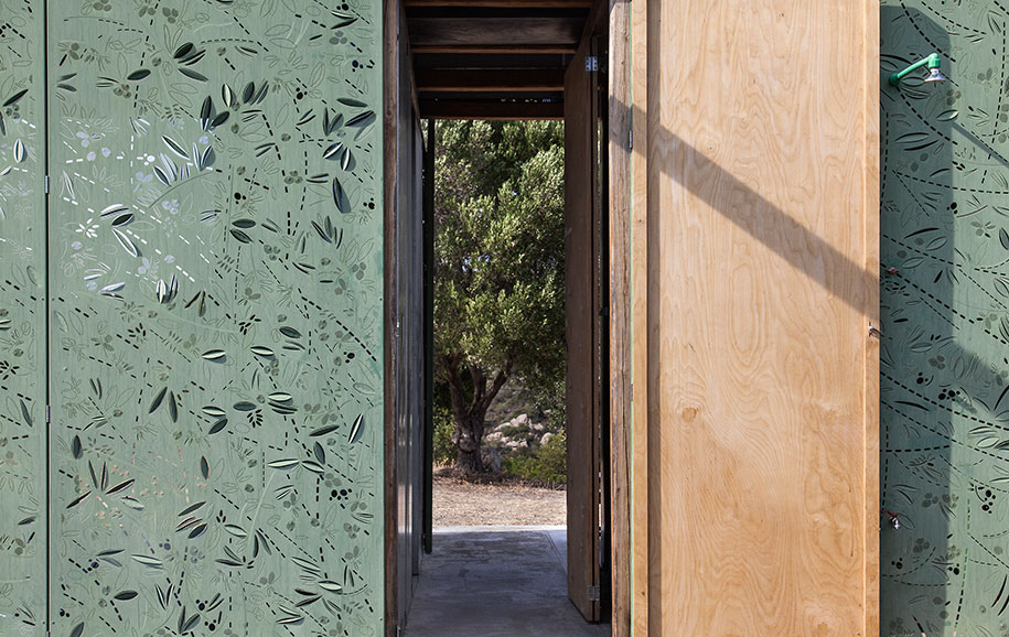 Archisearch The Award Winning Summer House in Halkidiki, Greece by Eva Sopeoglou