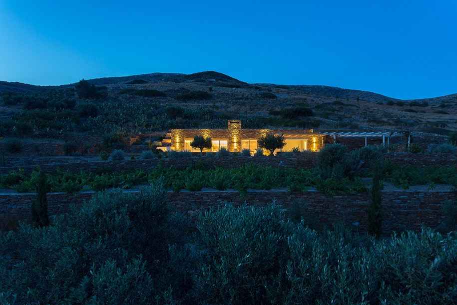 Archisearch Summer House Under the Prickly Pears of Ios, Greece / gfra architecture