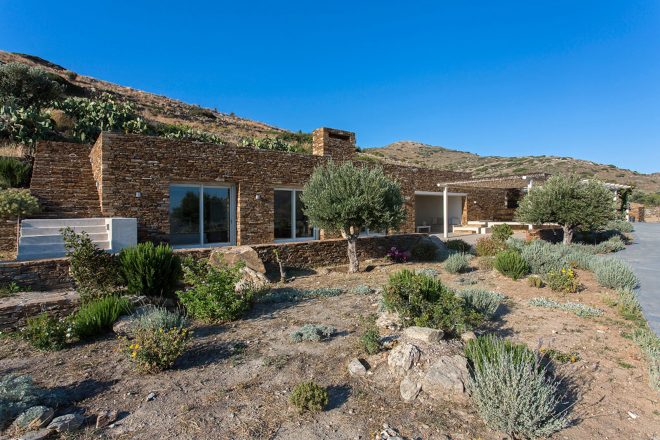 Archisearch - Summer House Under the Prickly Pears of Ios, Greece / gfra architecture