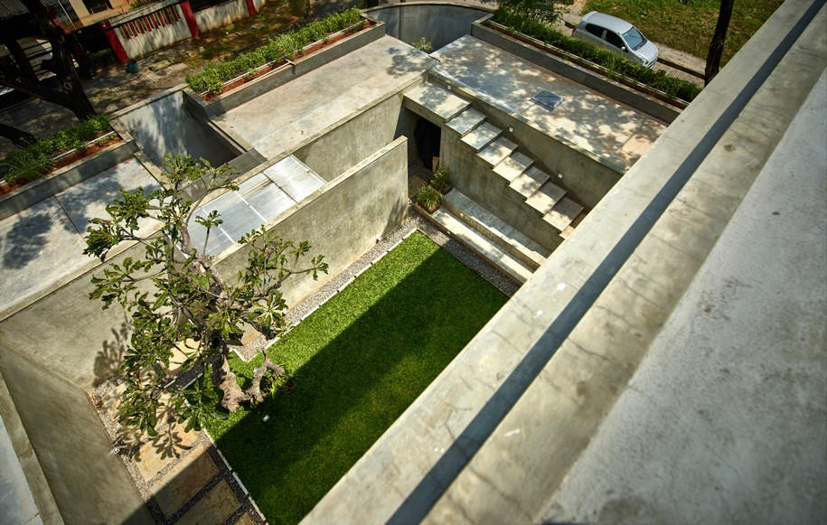 Archisearch The Guild: An Exercise of Solids & Voids in Jakarta, Indonesia / RAW Architecture