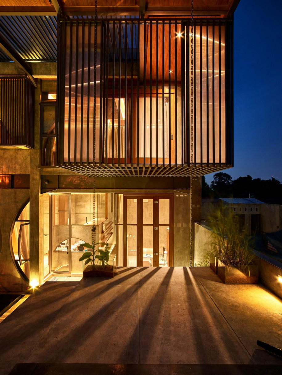 Archisearch The Guild: An Exercise of Solids & Voids in Jakarta, Indonesia / RAW Architecture