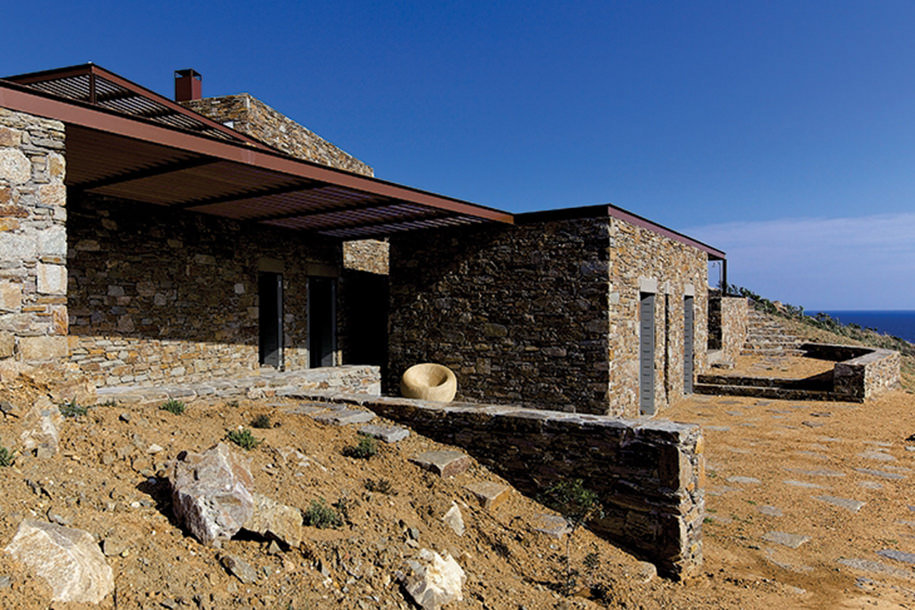 Archisearch Vacation Residence in Serifos Island / Iliana Kerestetzi / MOLDarchitects