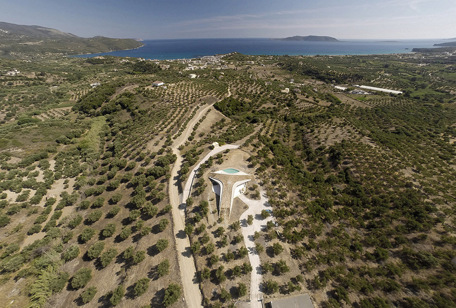 Ypsilon, olive, grove, peloponnese, villa,LASSA, architects, sarantoglou, Sweijd, roof, concrete, shape, prefabrication