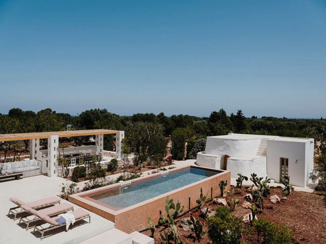 Archisearch - Villa Cardo interpretes local architecture of Puglia  | Studio Andrew Trotter