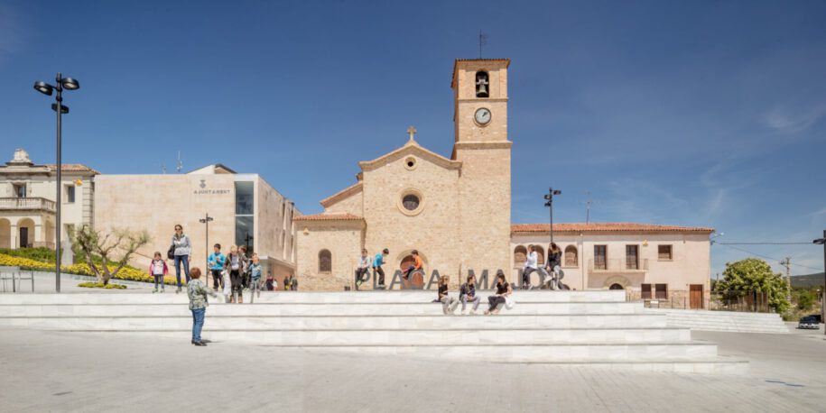 Archisearch A NEW CENTER POINT SPACE _ Remodeling of Ódena's Plaza Mayor by SCOB