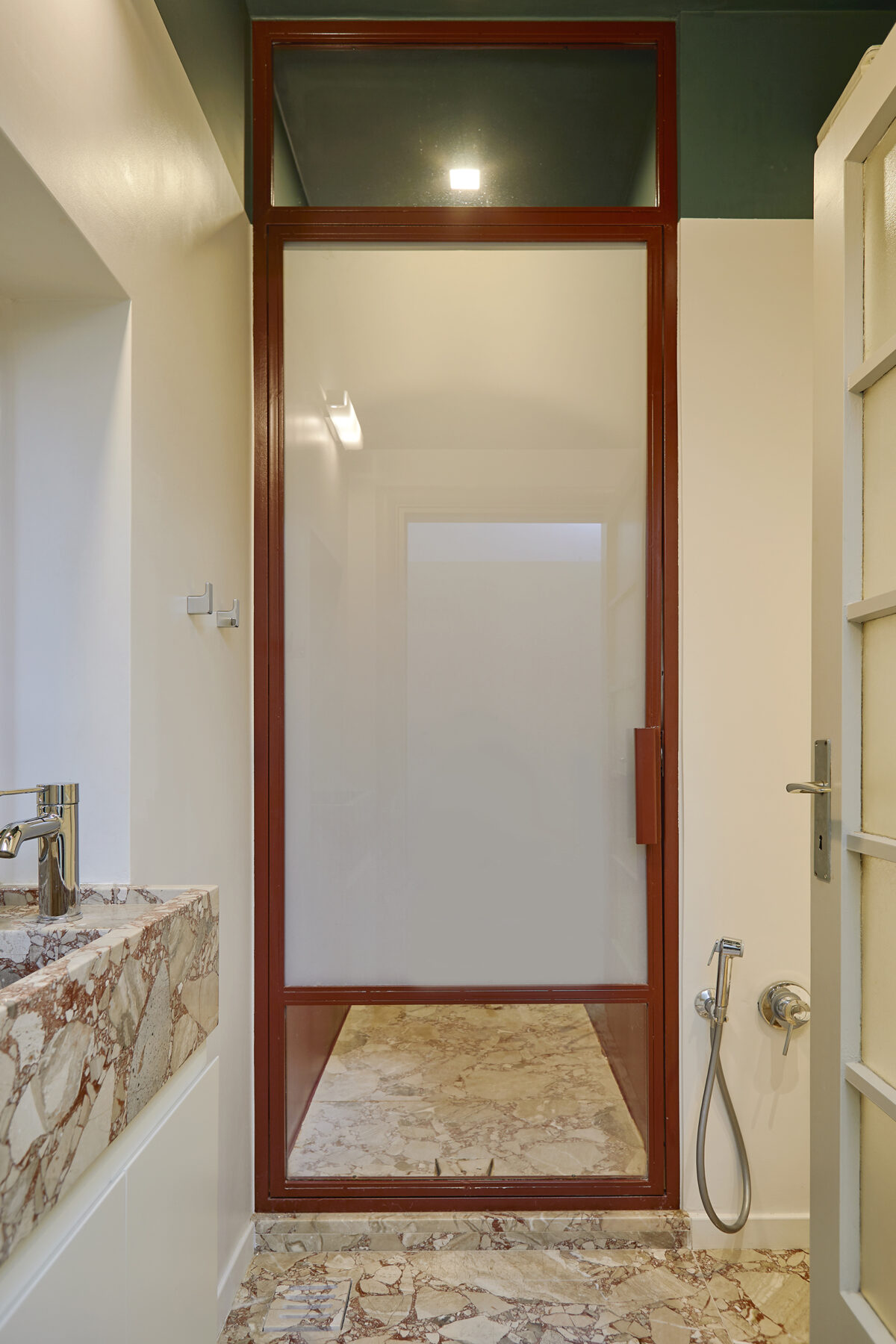 Archisearch Heiden Apartment: Amalgama Architects renovated a Dimitris Pikionis apartment in Victoria, Athens